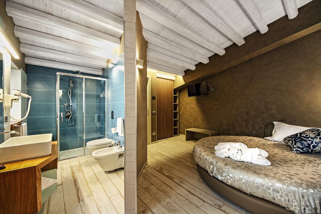 Notti O' Tunn Luxury Rooms In Centro Geraci Siculo Exteriör bild