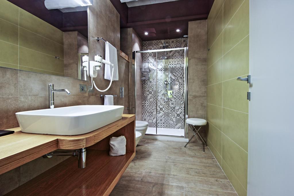 Notti O' Tunn Luxury Rooms In Centro Geraci Siculo Exteriör bild