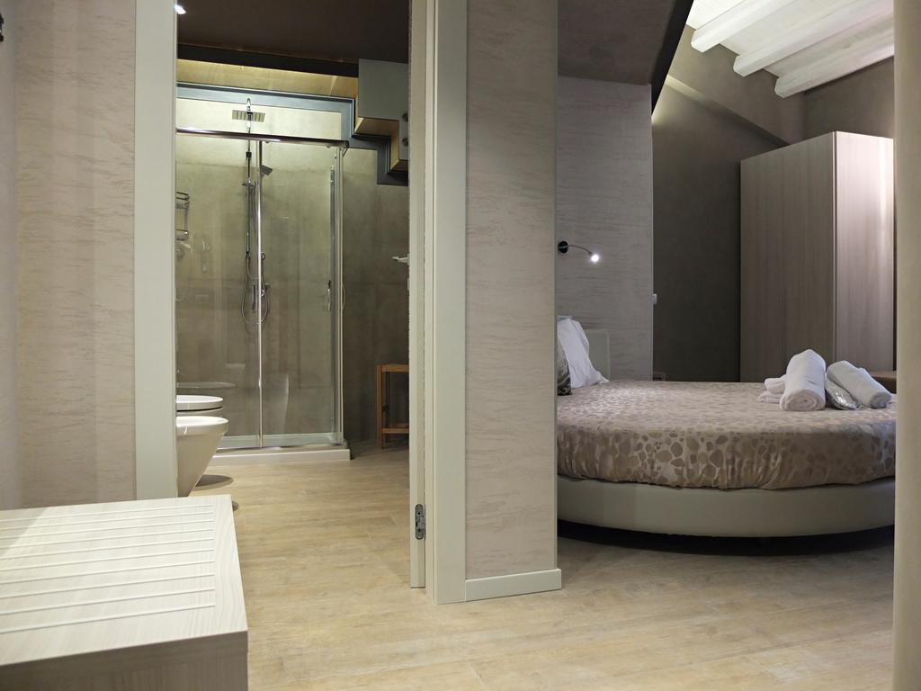 Notti O' Tunn Luxury Rooms In Centro Geraci Siculo Exteriör bild